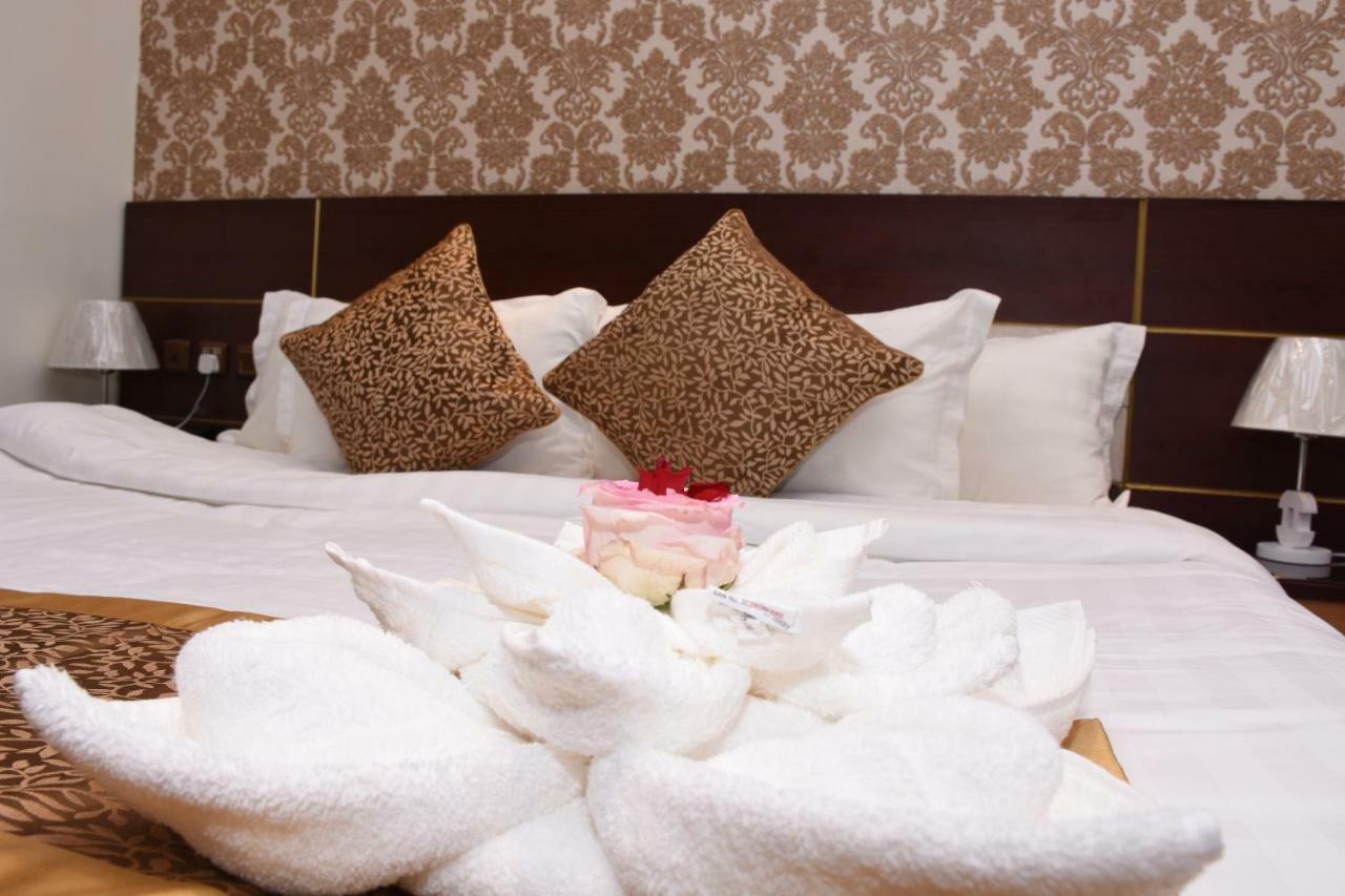 Pearl Palace Hotel Suits マディーナ エクステリア 写真