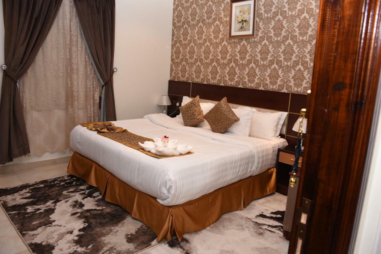 Pearl Palace Hotel Suits マディーナ エクステリア 写真